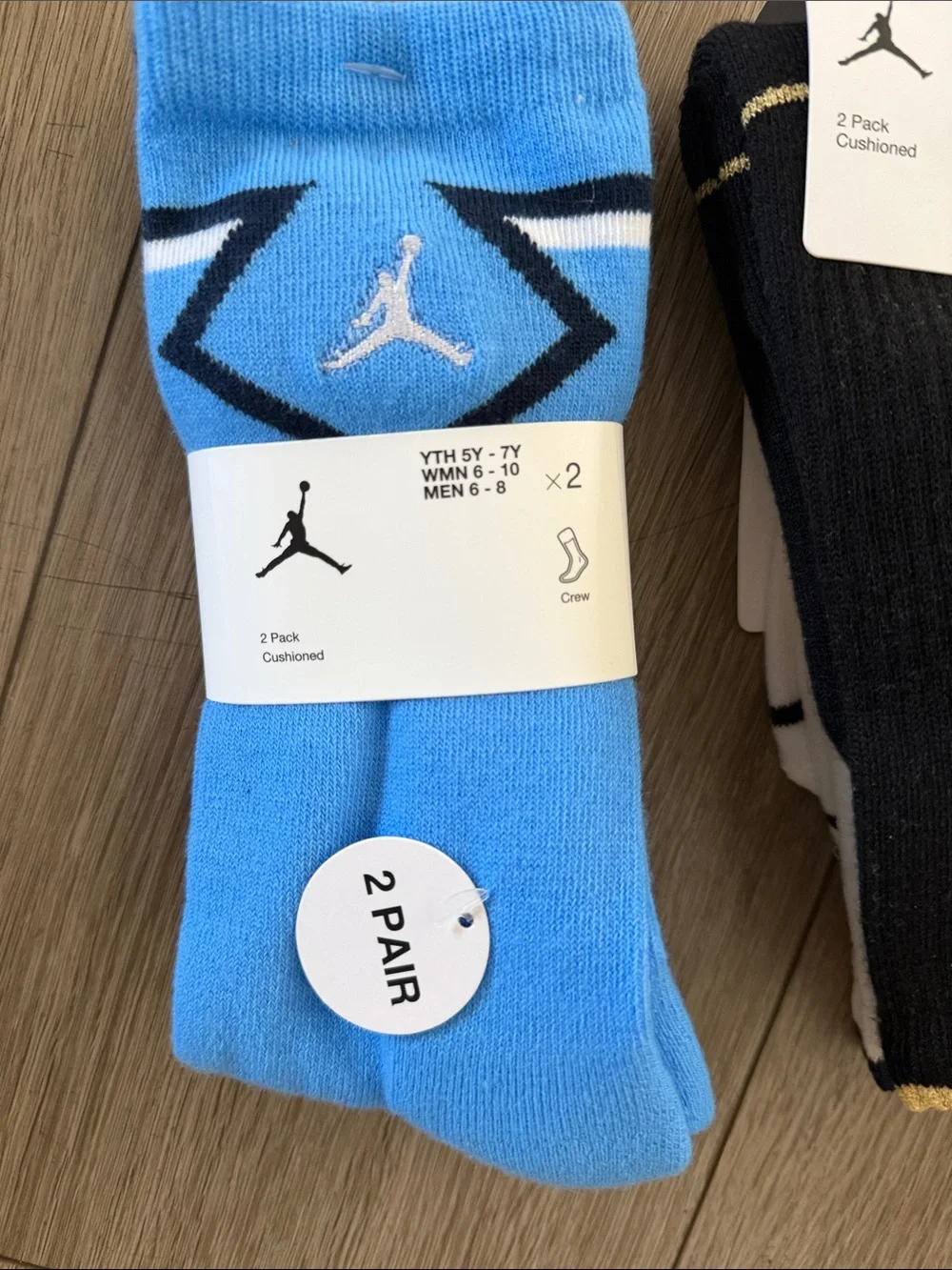 Nike Air Jordan Boys crew socks NWT size 5Y-7Y